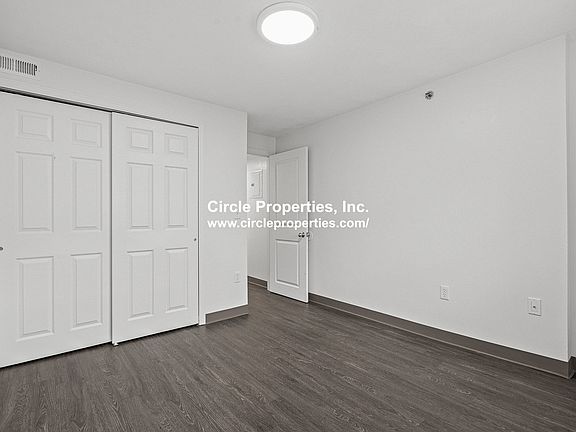 5th image of 5 Darling St APT 7
