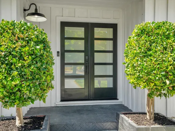 565 E Angela St, Pleasanton, CA 94566