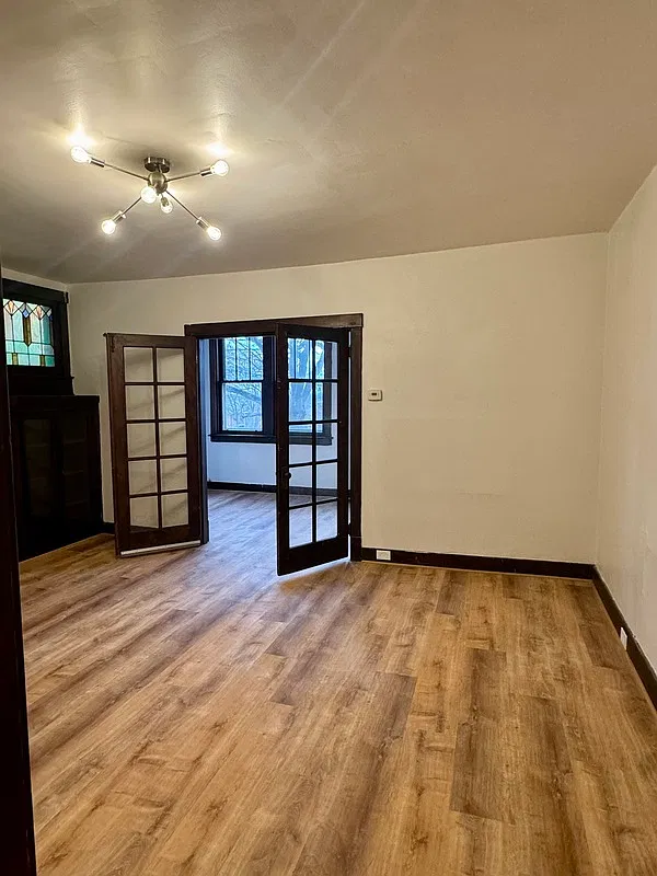 2 bed, 1.0 bath, $1,200 — Photo 4