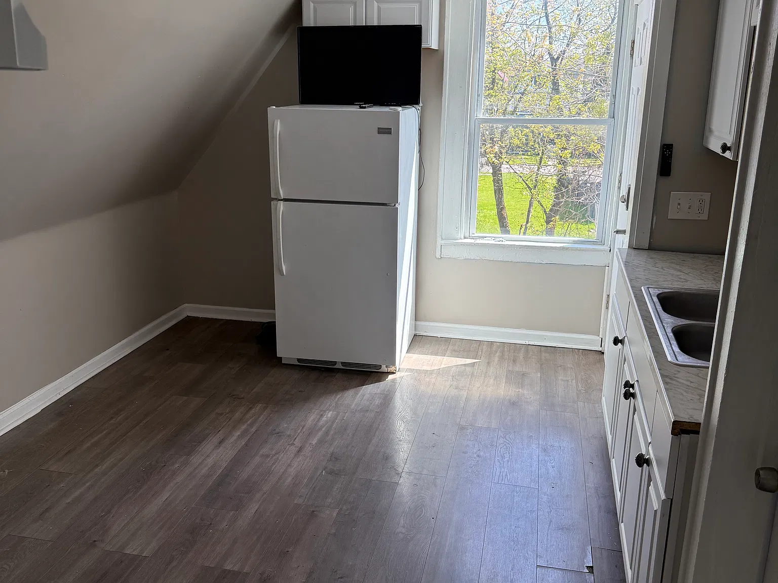 2 bed, 760 sqft, $900 — Photo 4