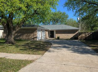 13703 Piping Rock Ln, Houston, TX 77077