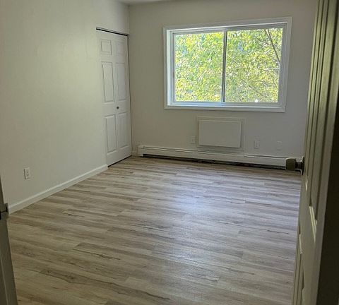 4th image of 81 Shaker Heights Rd #91-51