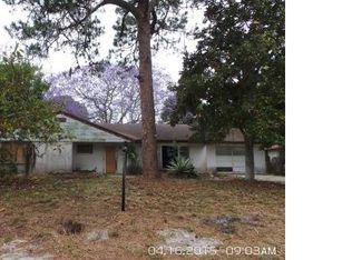 5828 2nd St W, Bradenton, FL 34207