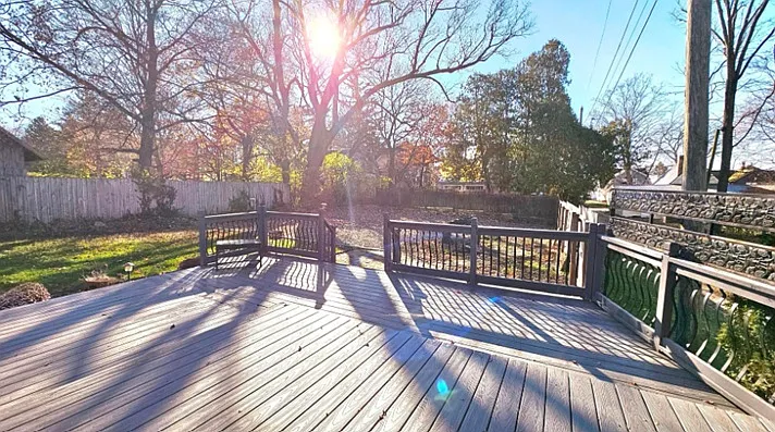 116 E Curtis St — Photo 3