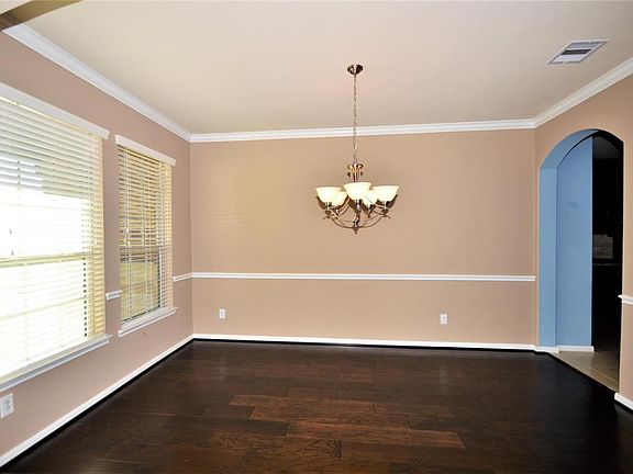 3rd image of 4706 Serrano Dr