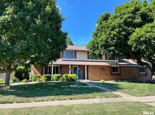 2209 Augusta Dr, Springfield, IL 62704