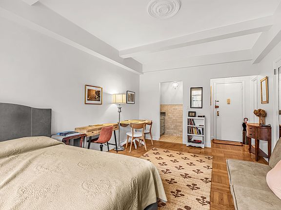 5th image of 24 5th Ave APT 1621