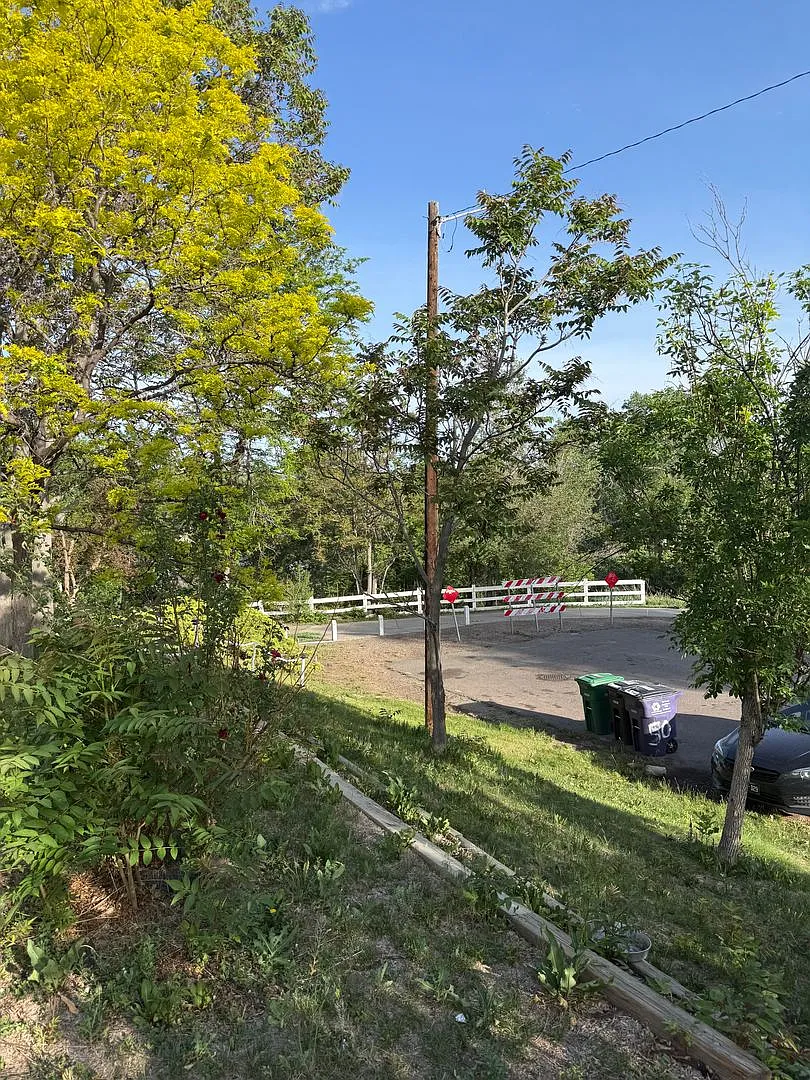 4140 W Ellsworth — Photo 2