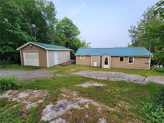 3rd image of 39800 Hyde Lake Rd