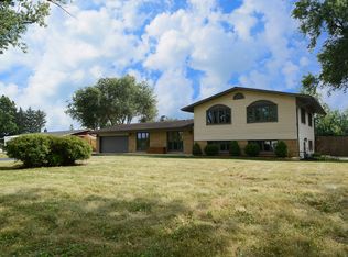 20W461 Diversey Ave, Addison, IL 60101