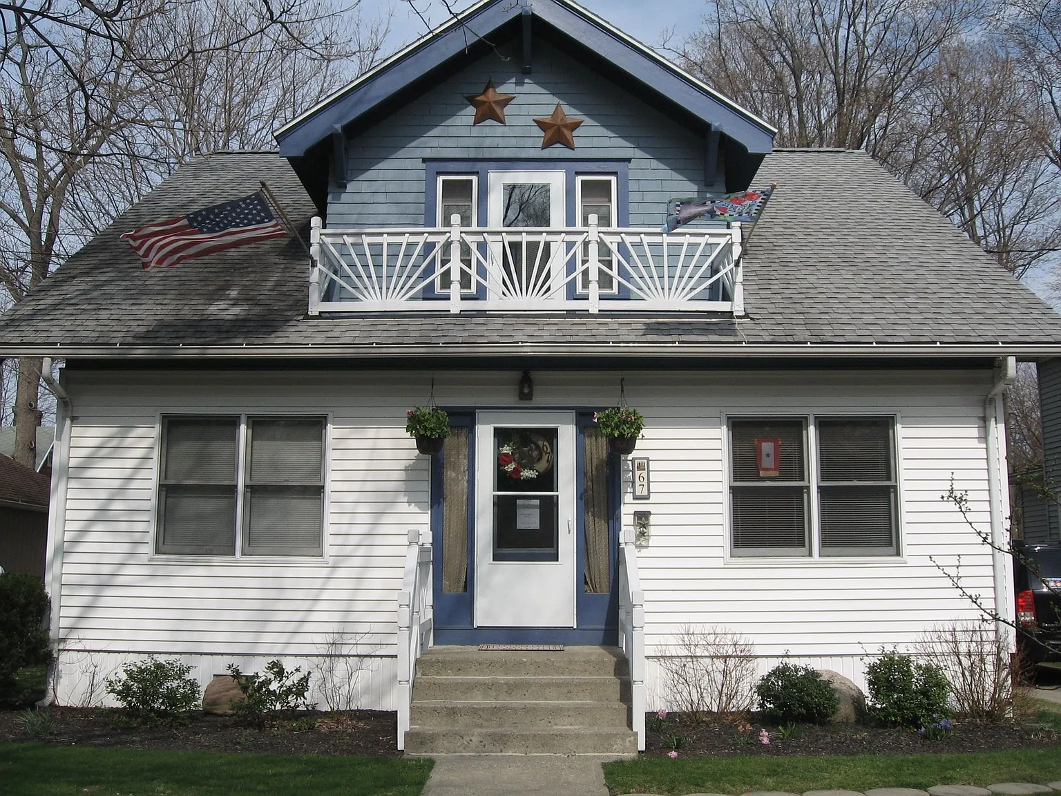 67 Elm St photo 1