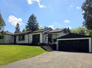 5046 Bradbury Dr, Syracuse, NY 13215