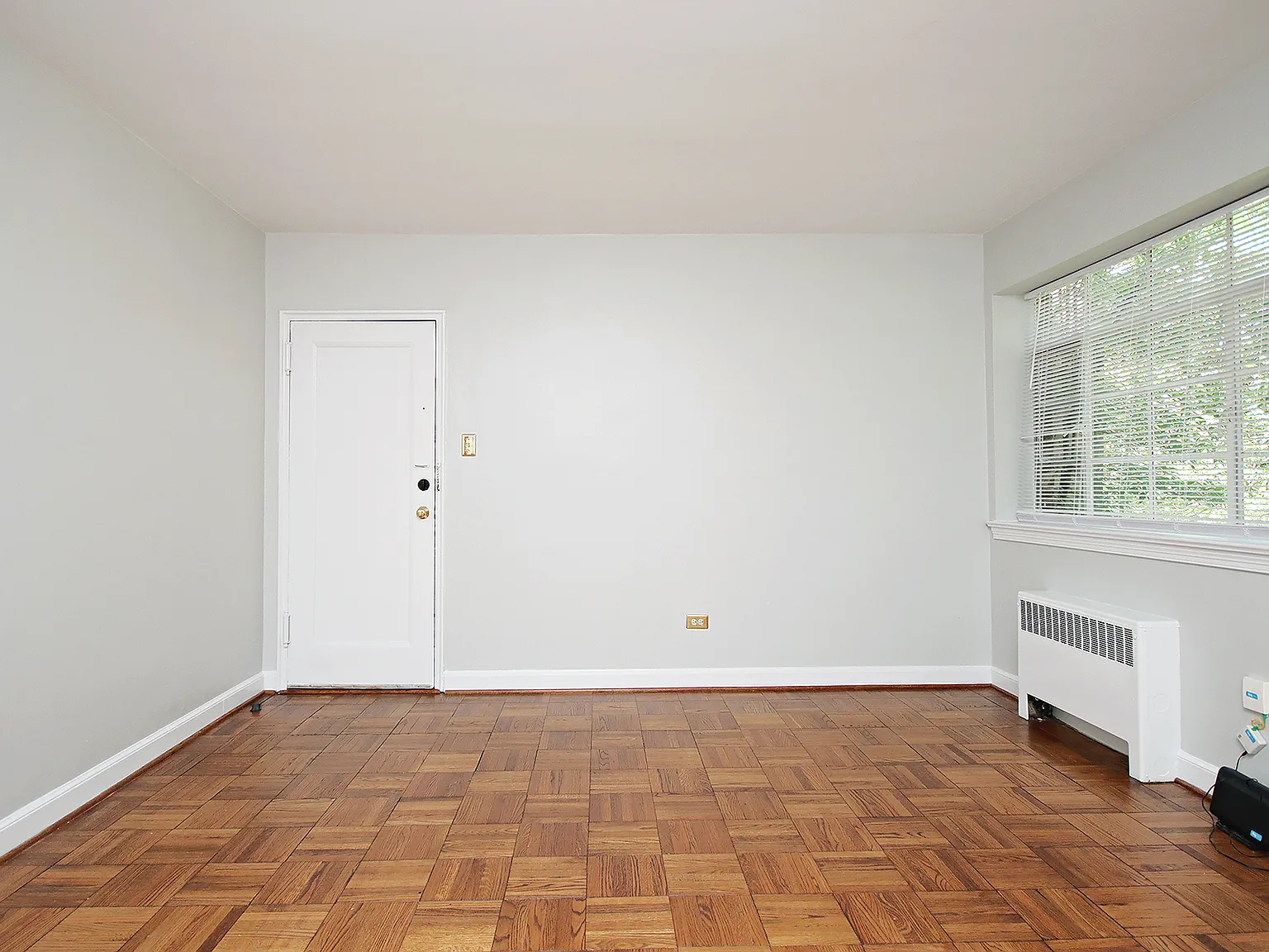 2 bed, 663 sqft, $1,695 — Photo 3