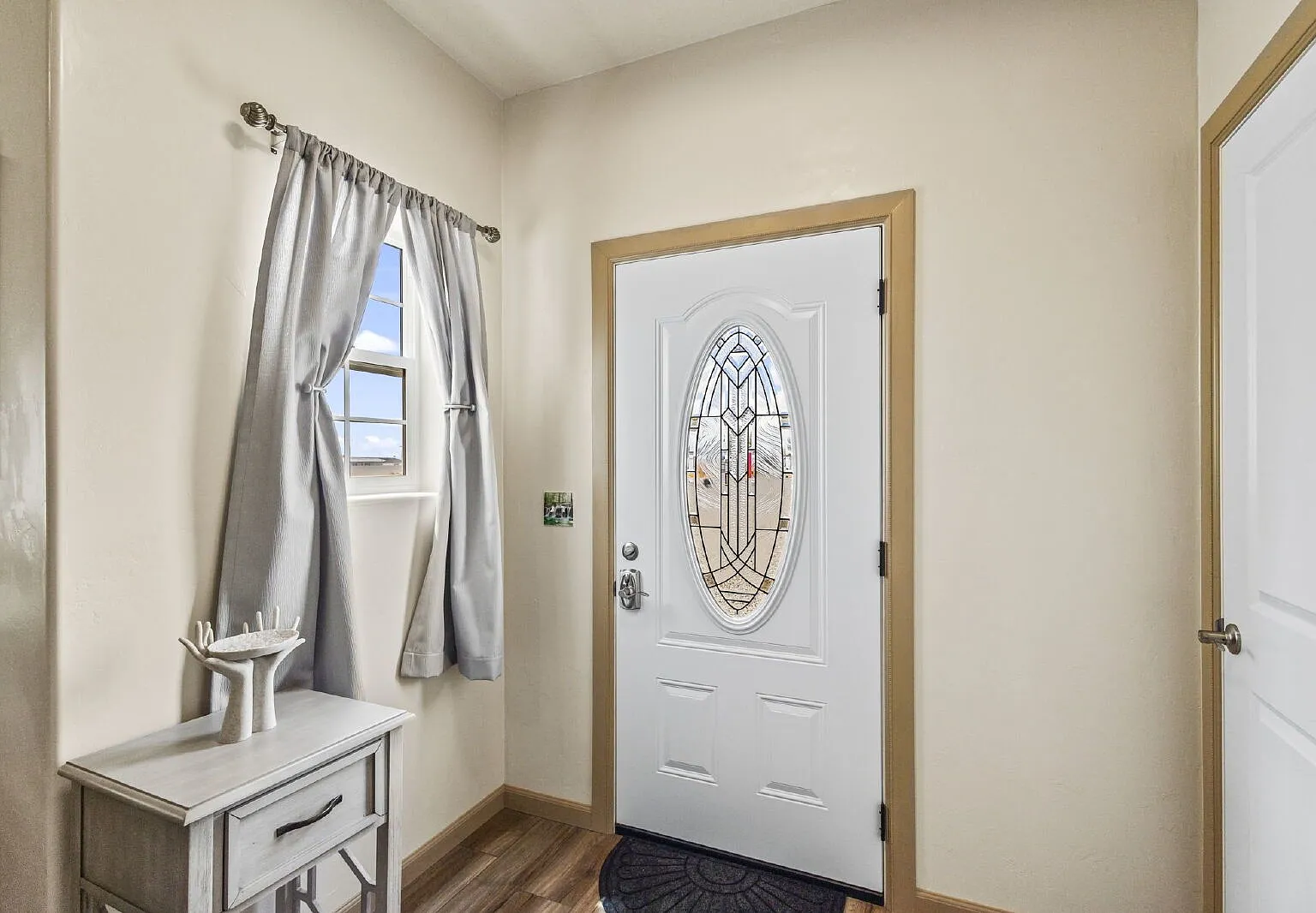 1 bed, 1.0 bath, 468 sqft, $2,300 — Photo 1