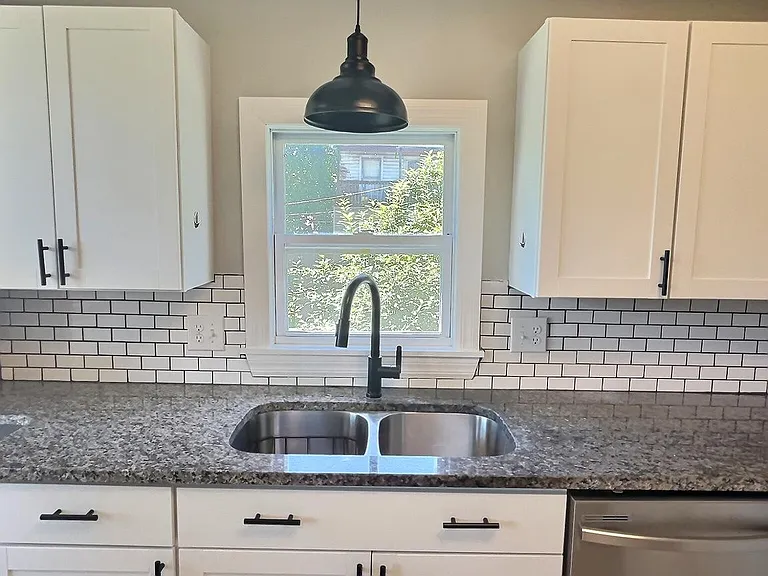 322 N Cannon Ave — Photo 7
