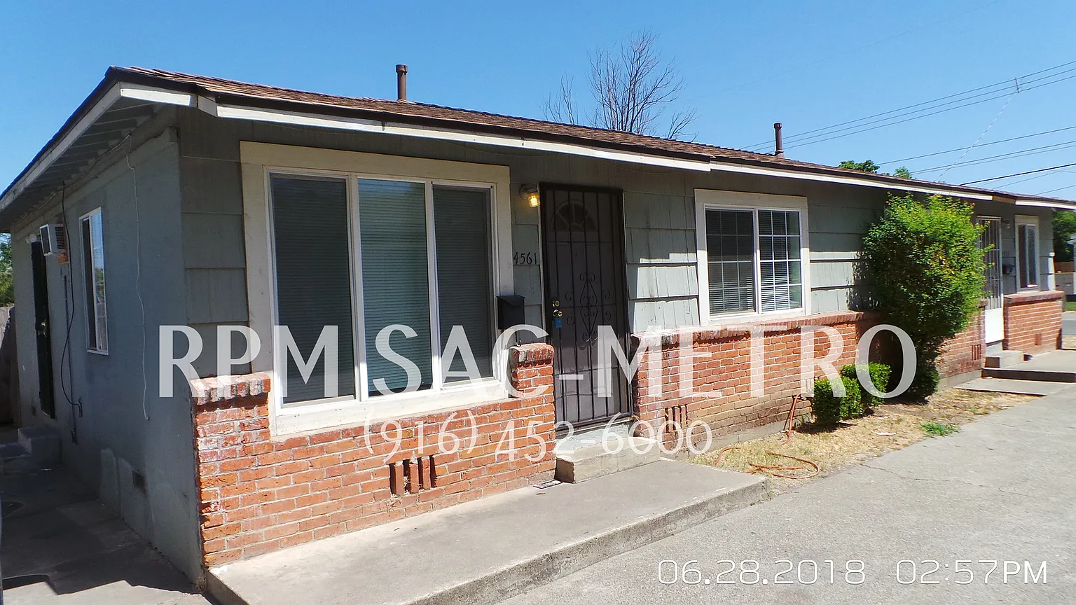 4561 10th Ave photo 1