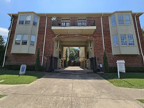 4106 Newton Ave #102 Photo 1