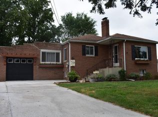 715 E South St, Crown Point, IN 46307