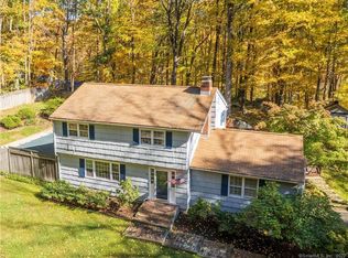 46 Pin Pack Rd, Ridgefield, CT 06877