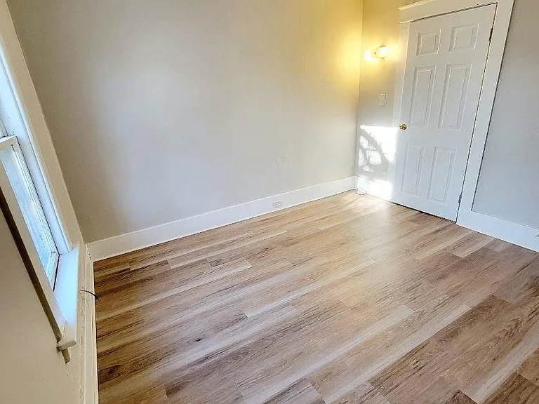 424 Poplar St #2 — Photo 8