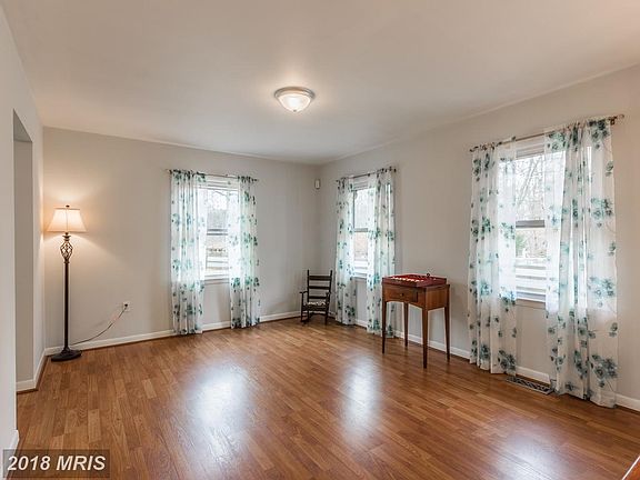 Spacious living room