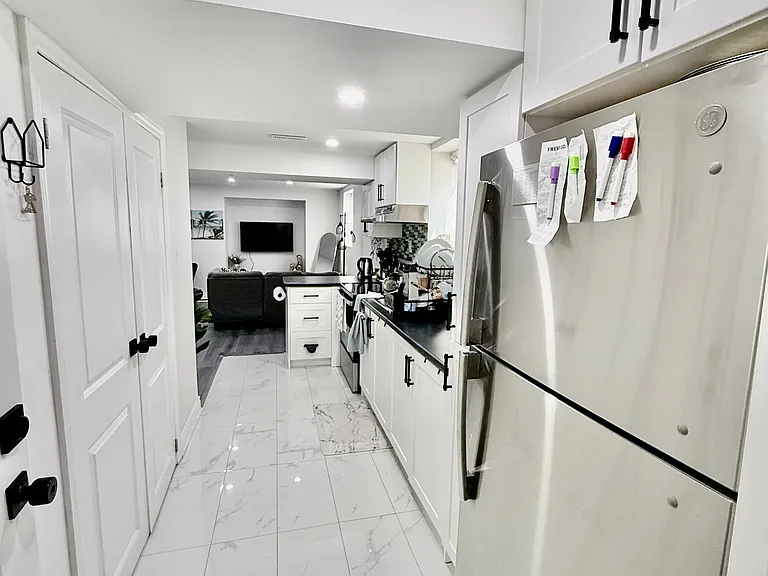131 Locker Pl — Photo 10