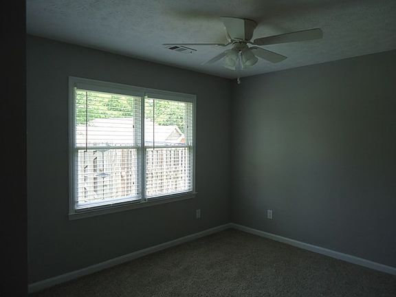 3rd image of 3300 Carrington Pl
