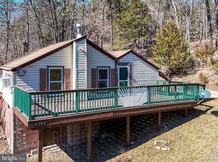16284 Cacapon Rd, Great Cacapon, WV 25422