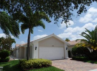 8259 Saint Johns Ct, Wellington, FL 33414