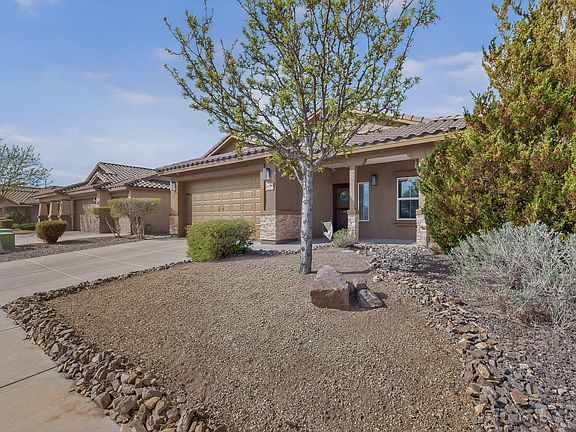 3rd image of 4029 Paseo Vista Pl NE
