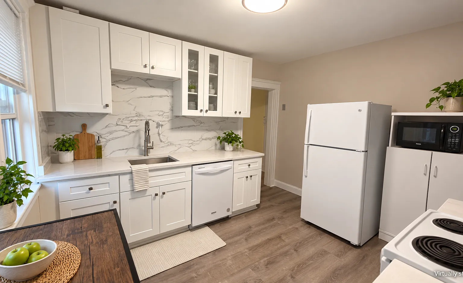 4 bed, 2.0 bath, $5,800 — Photo 1