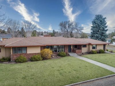 640 NE B St, Madras, OR, 97741