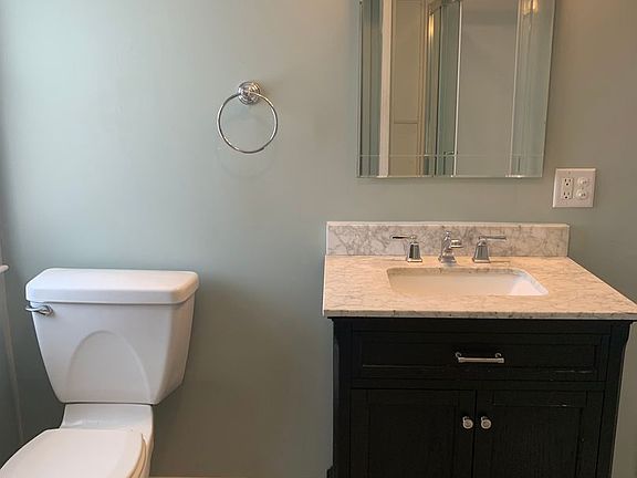 4th image of 107 Melmore St #1/2