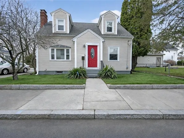 51 Klondike St, Providence, RI 02909