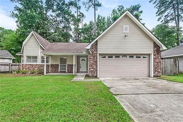 1st image of 428 Yaupon Dr
