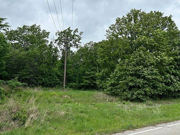 3rd image of 1 S 4210th Rd