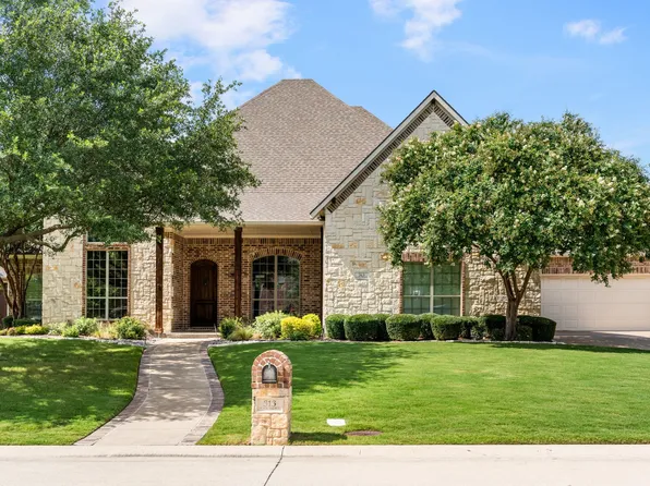 313 Black Walnut Dr, Garland, TX 75044