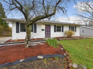383 Karen Dr, Chardon, OH 44024