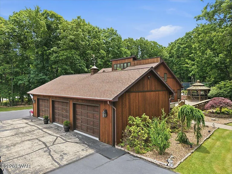 1075 Acacia Dr — Photo 87