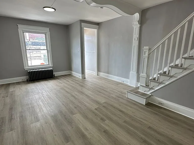 1345 S Taylor St — Photo 4
