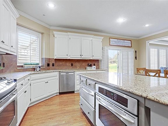 3rd image of 3199 W 132nd Pl