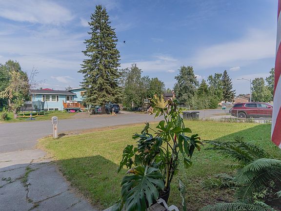 4th image of 1223 Wild Rose Ave
