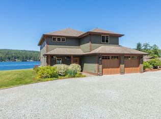 593 E Lake Samish Dr, Bellingham, WA 98229