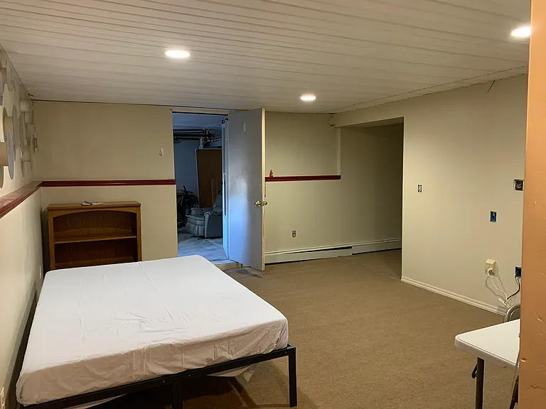 50 Willow Ave #L1 — Photo 5