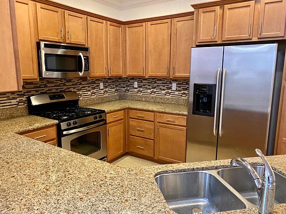 4th image of 170 Talmont Cir #170