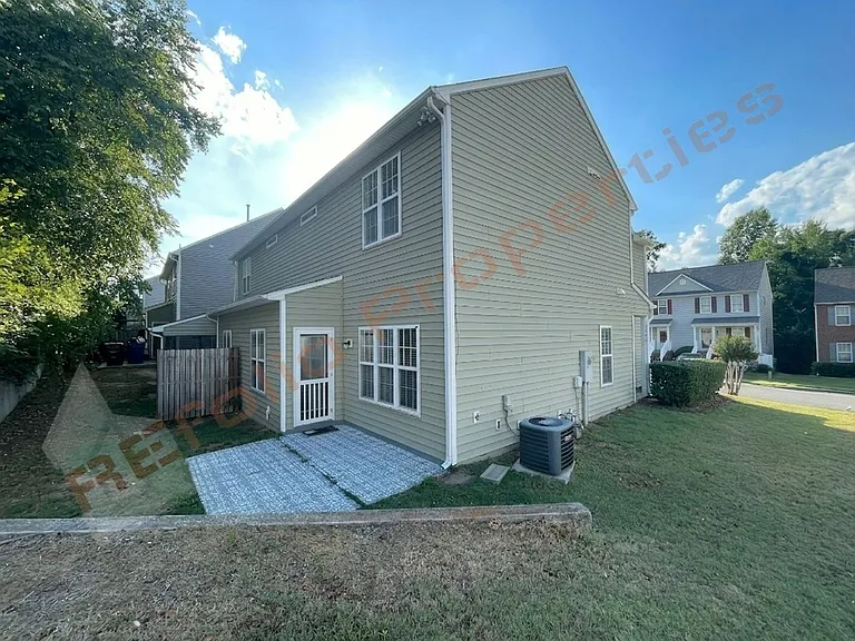 2452 Bay Harbor Dr — Photo 23