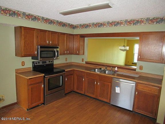 2nd image of 10983 Peppermill Ln