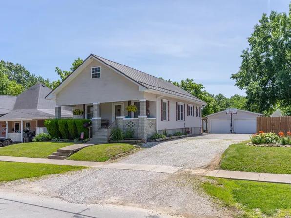 618 Taylor St, Moberly, MO 65270