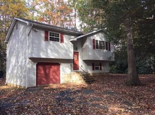 1112 Acorn Dr, Kunkletown, PA 18058