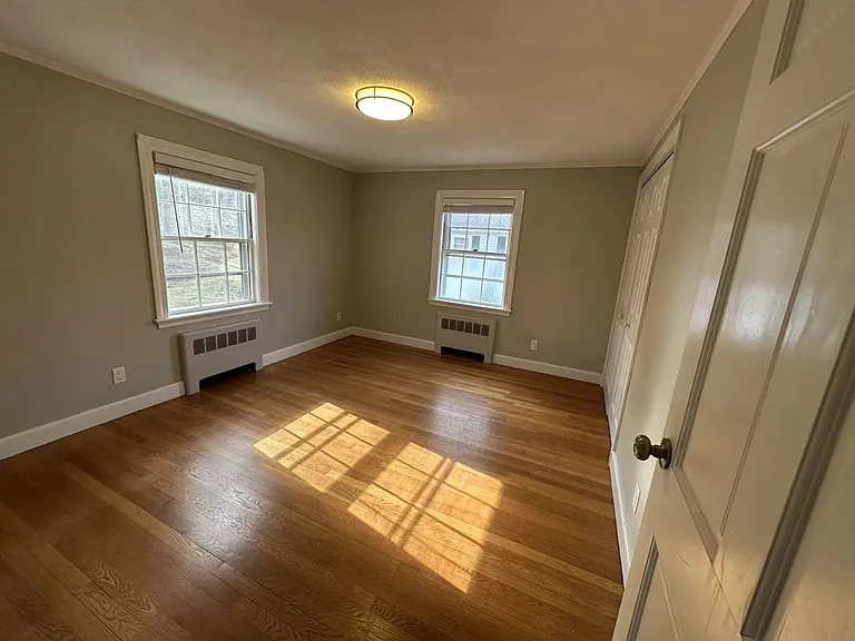 37 Washburn Ave — Photo 14